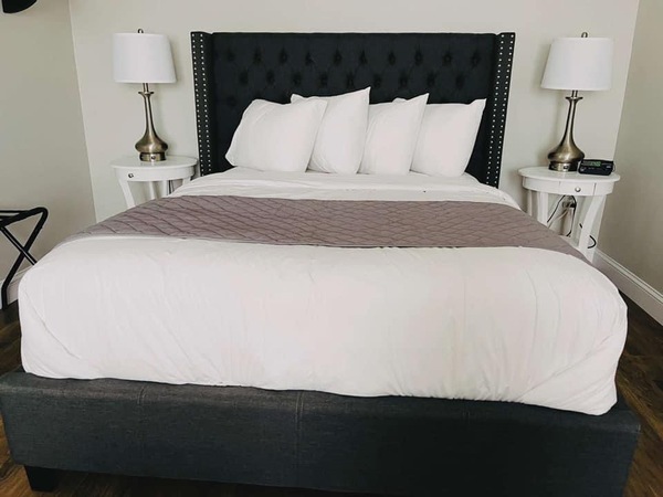 Non River View Suite sgl Q Photo 1